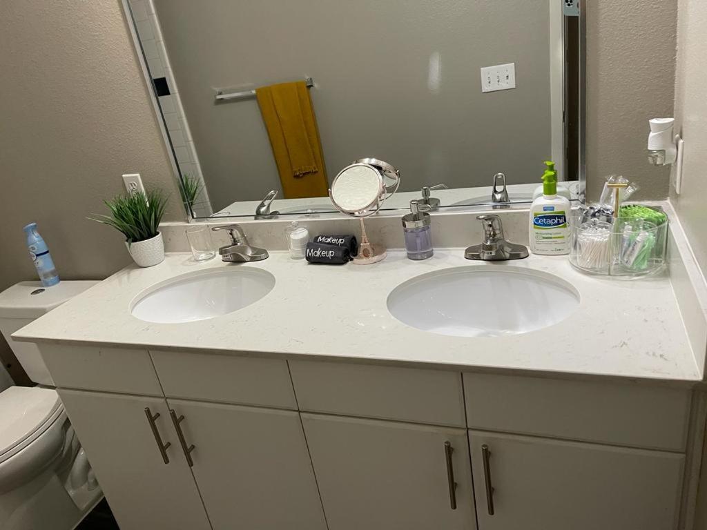 Charming 1,100 Sq Ft Apartment Near To The Shops At Legacy Plano Kültér fotó